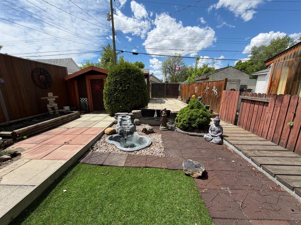 Picture for 517 5 Street E