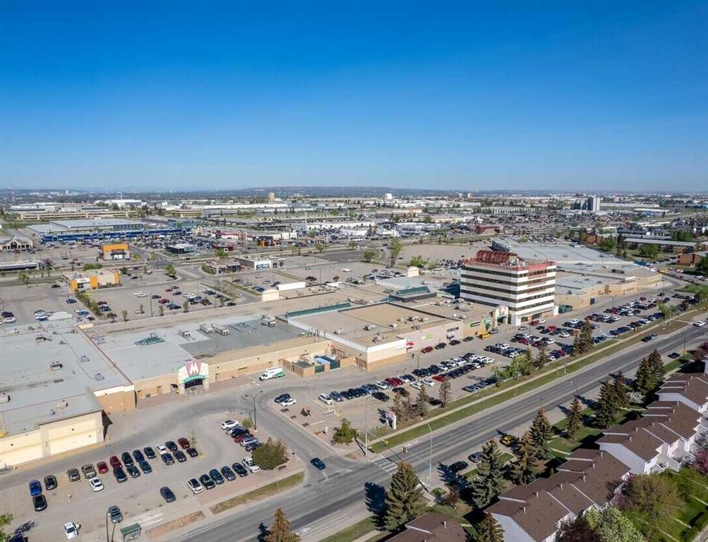 Picture for 670, 433 Memorial Drive NE