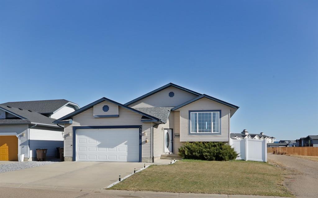 Picture for 216 14 Street E