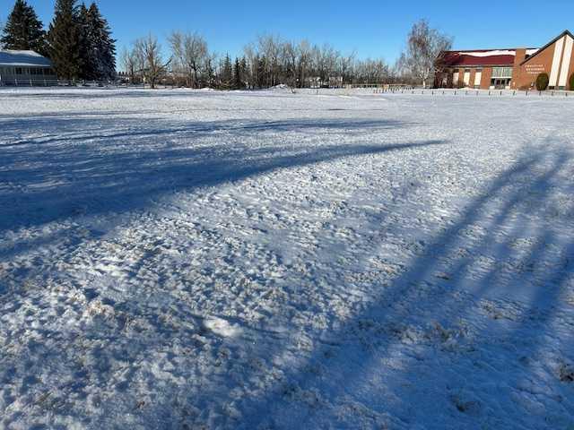 Picture for 629 11 Street W