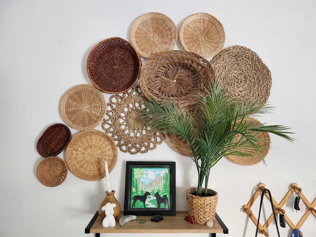 Picture for 403 11 Street E