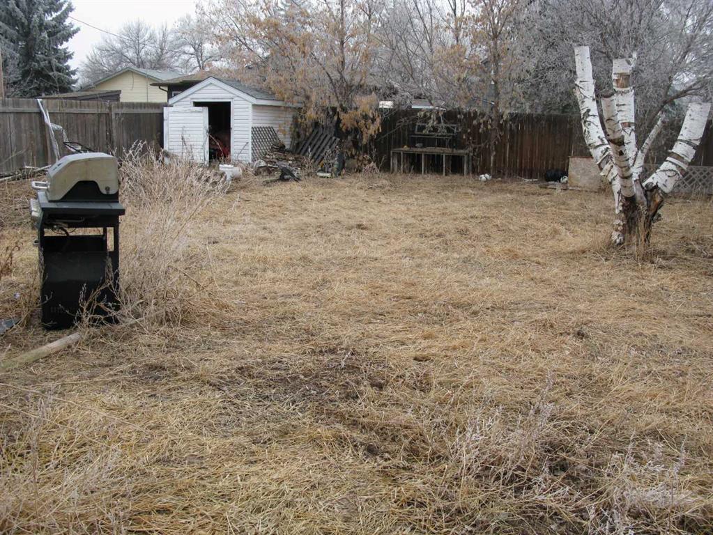 Picture for 216 1 Street E