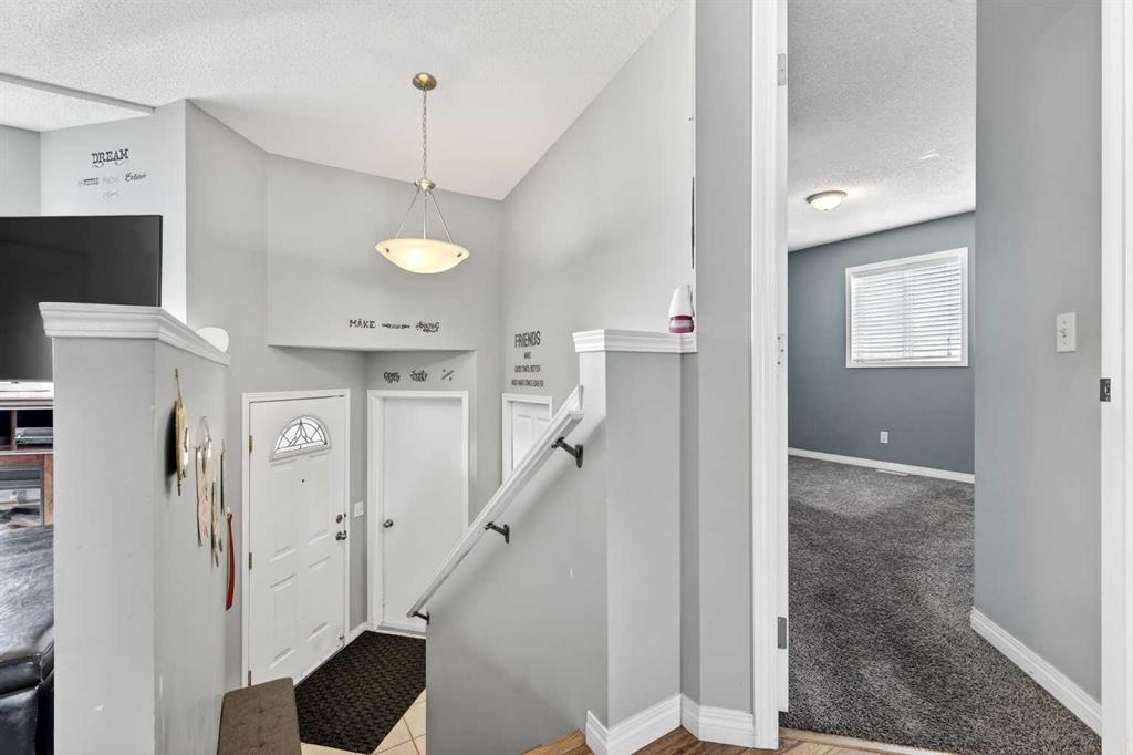 Picture for 76 Crystalridge Crescent 