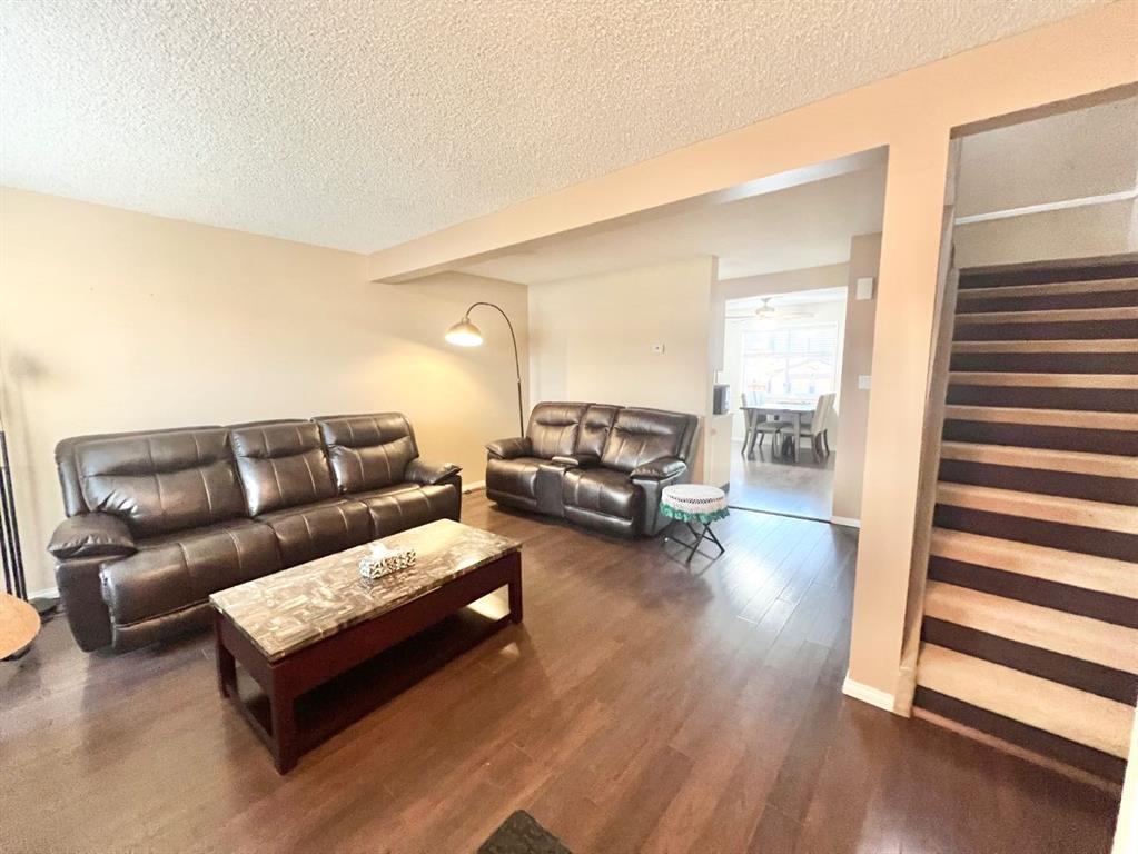Picture for 808 Birchwood Close 