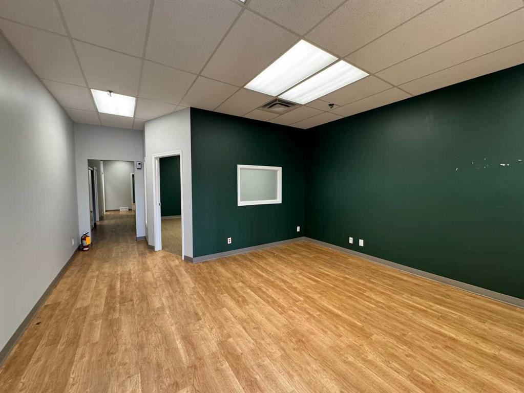 Picture for 5A, 523 Woodpark Boulevard SW