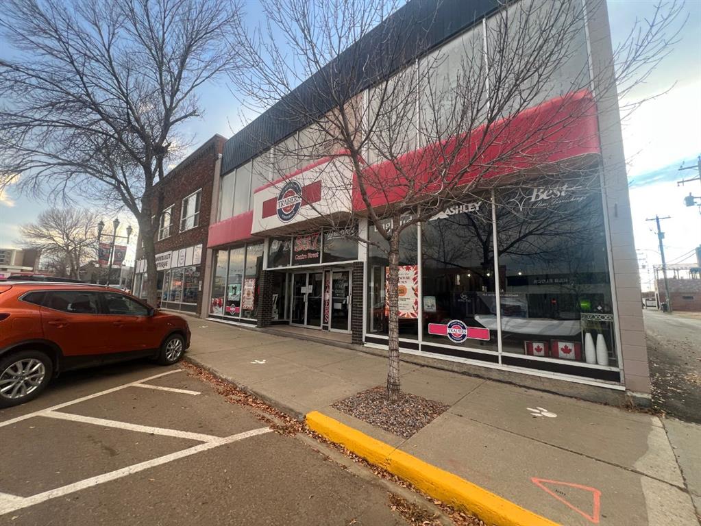 Picture for 337 Centre Street 