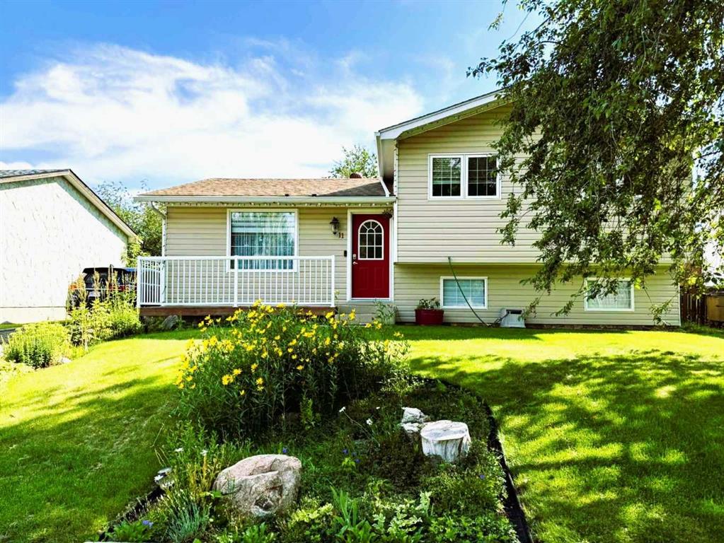 Picture for 11 Lake Newell Crescent E