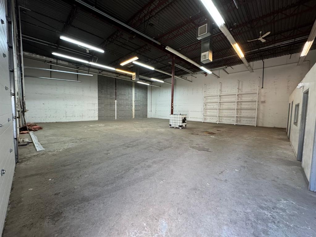 Picture for 142R, 1830 52 Street SE