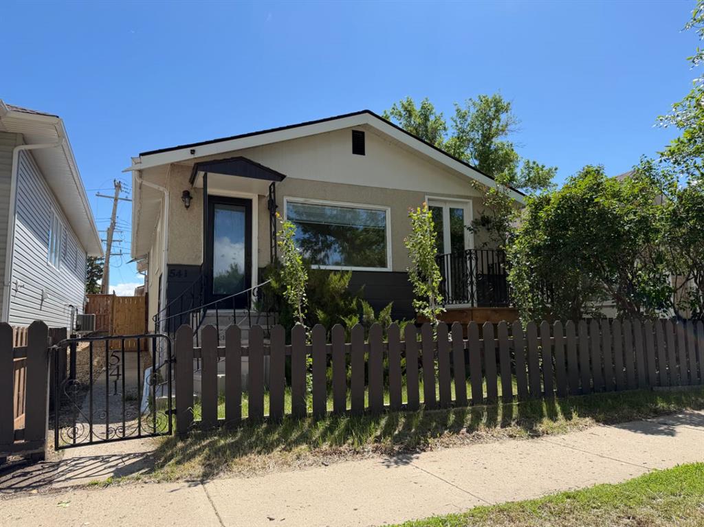 Picture for 541 3 Avenue W
