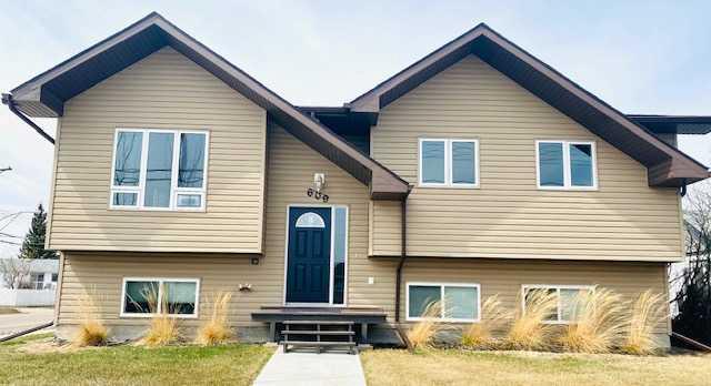 Picture for 609 1 Street SW  