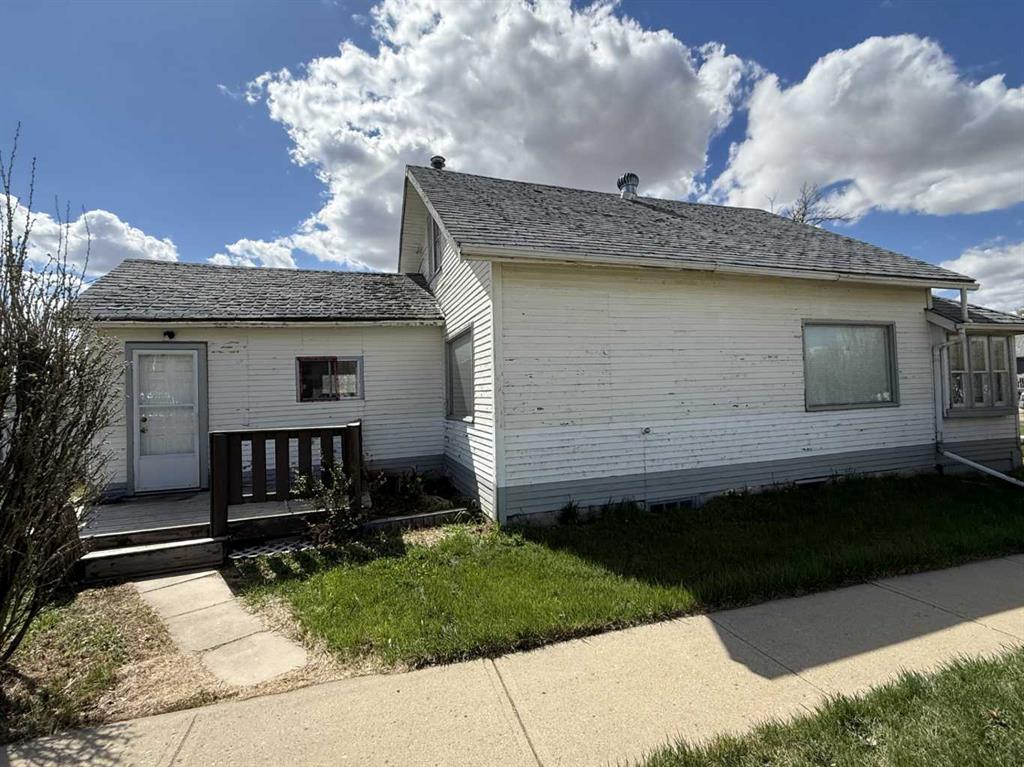 Picture for 113 5 Avenue E