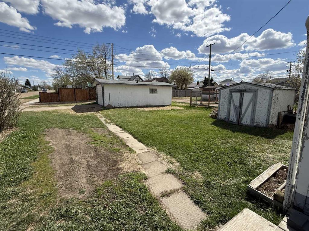 Picture for 113 5 Avenue E