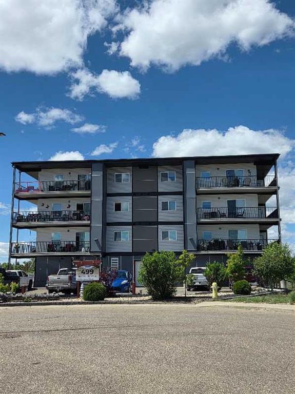 Picture for 201, 499 Meadow Lake Court E