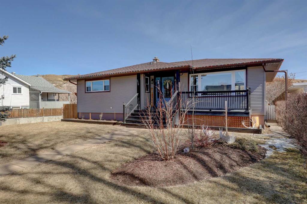 Picture for 220 3 Street E