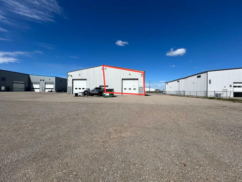 Picture for B, 1025 36 Street N